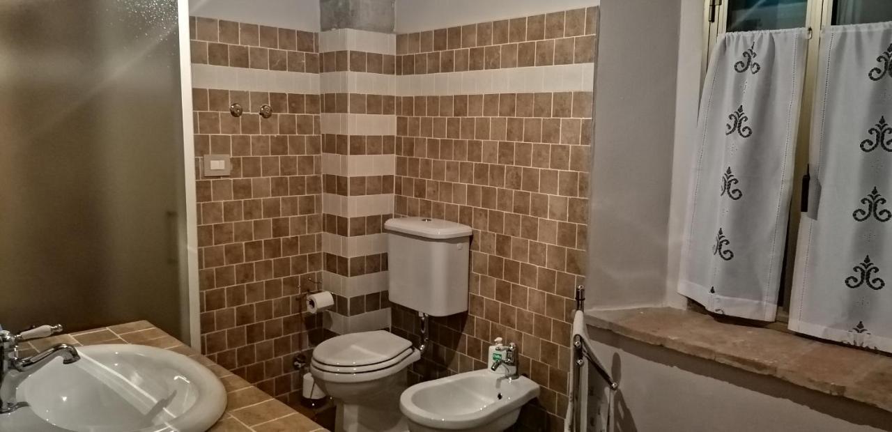 Fattoria Branciana Bed & Breakfast Rossena Bagian luar foto